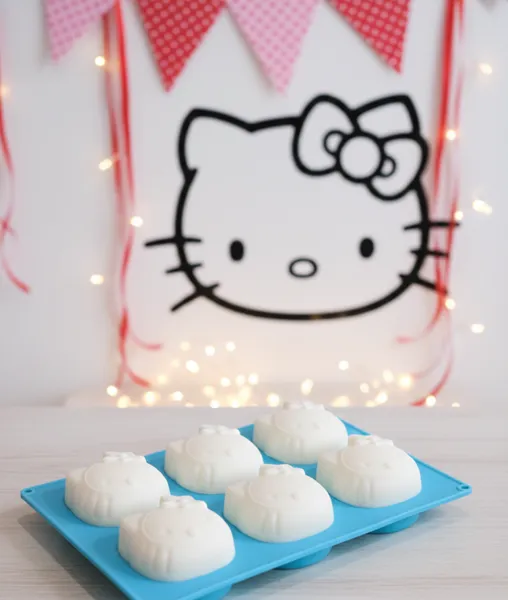 Molde Caras de Hello Kitty 6 Cavidades